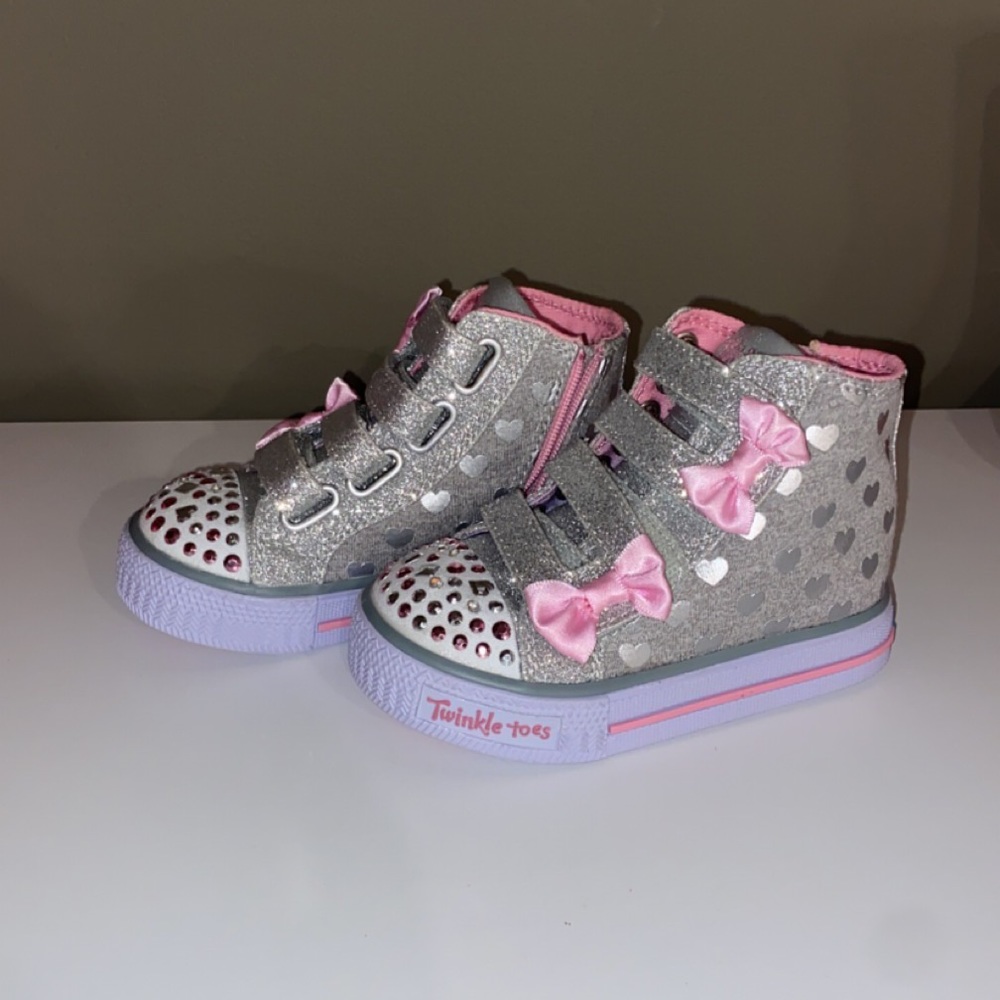 Hi Top sparkle with lights 6T